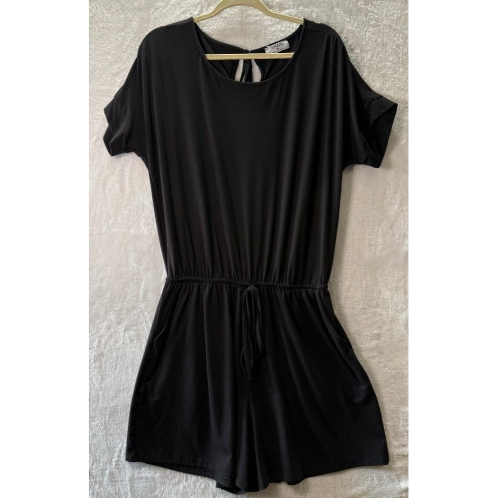 Zenana Black Romper Women XL Short Sleeve Drawstring Waist Pockets Keyhole Back